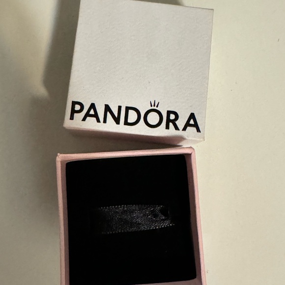 Pandora small charm box - Picture 5 of 5